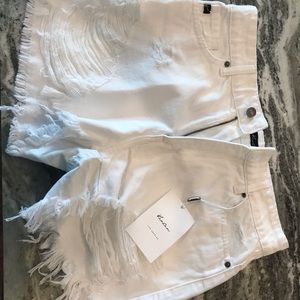 Kancan distressed white shorts size Medium